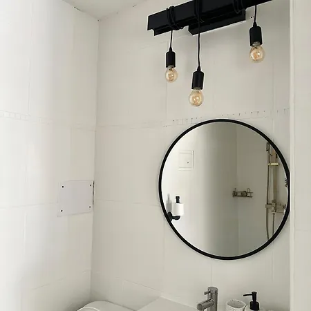 Apartment Avec Espace Exterieur Privatif - *